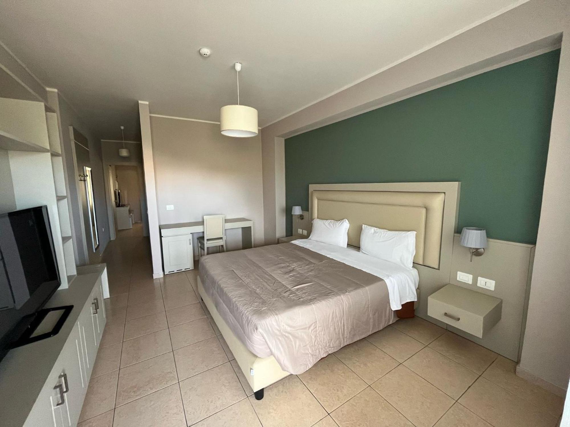 Mediterranean Boutique 3*